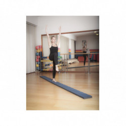 Trave equilibrio ginnastica artistica