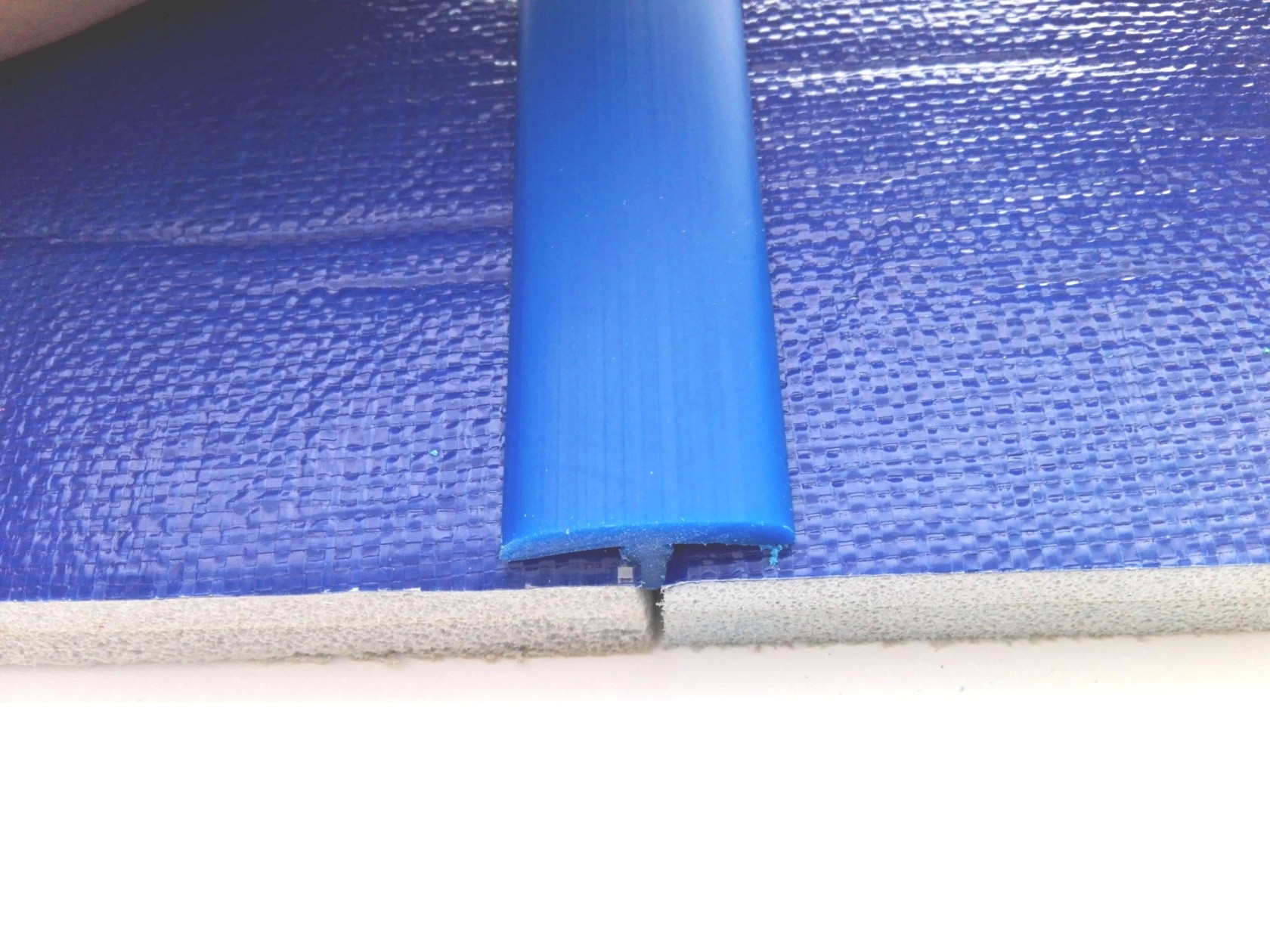 Profili pvc per giunte protezioni pareti